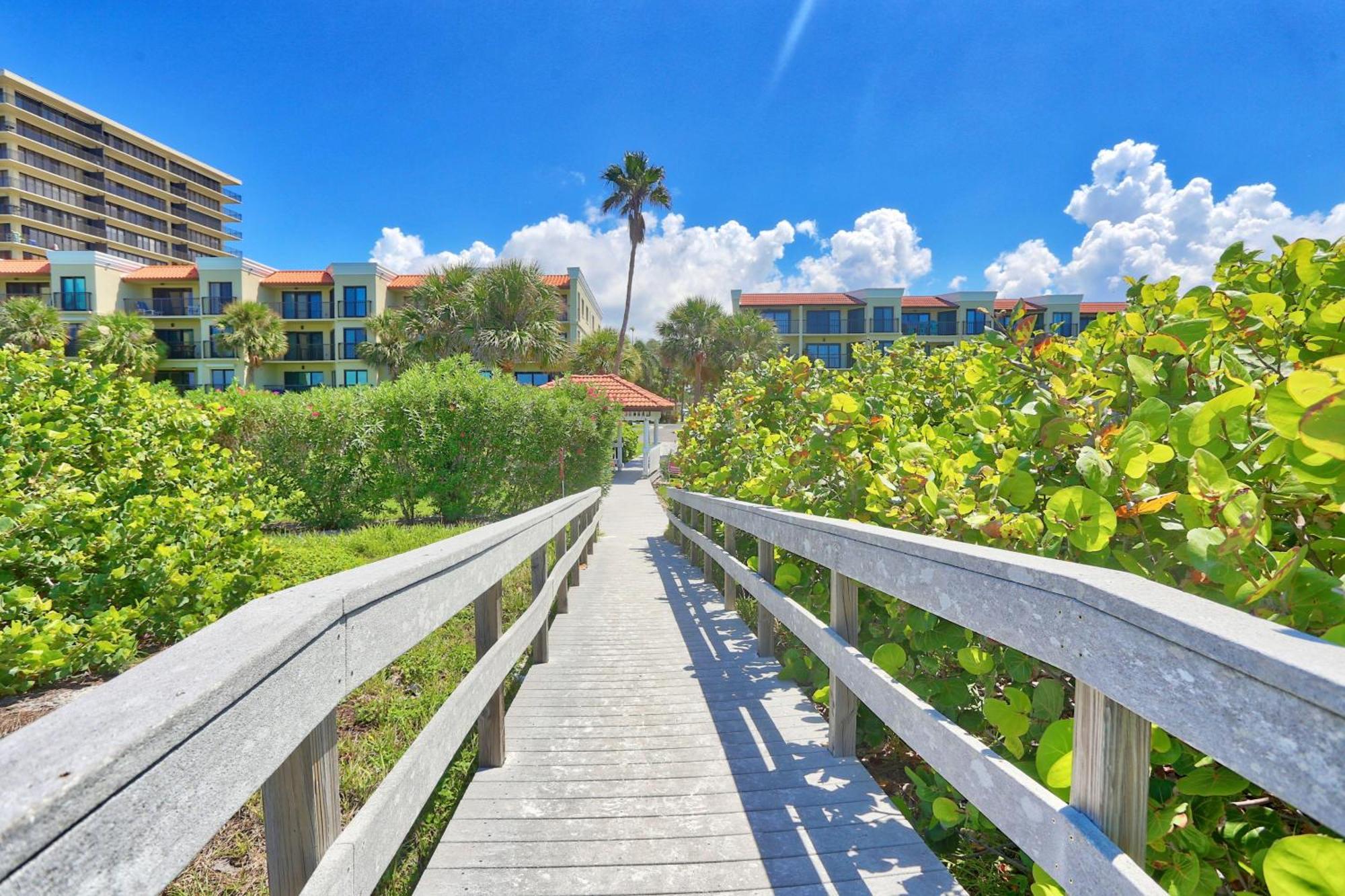 Land'S End 5-204 Gulf-Bay Front - Premier Villa St. Pete Beach Exterior photo